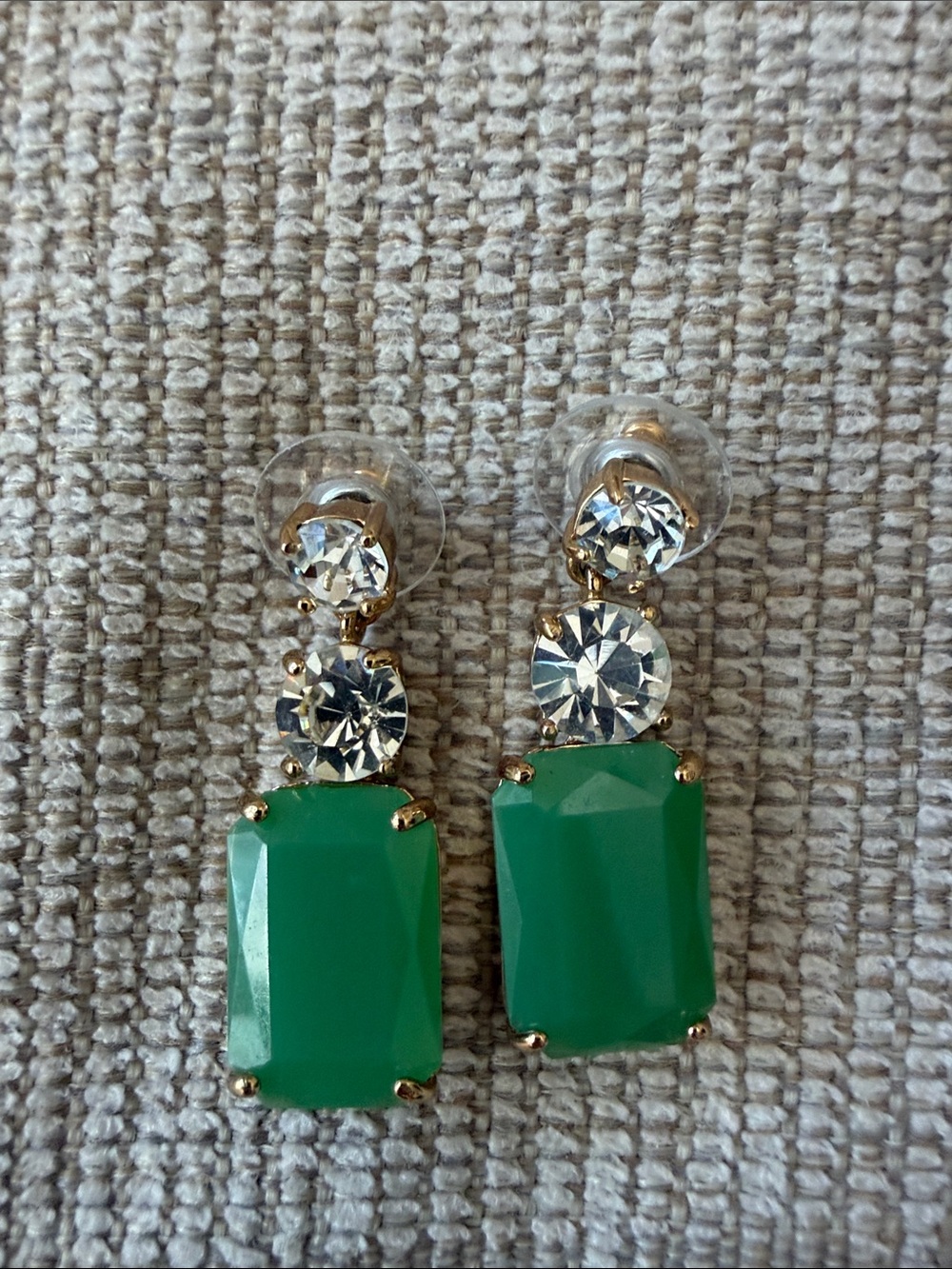 NWOT kate spade Gold-Tone Necklace with Green and Clear Crystals - Picture 3 of 3
